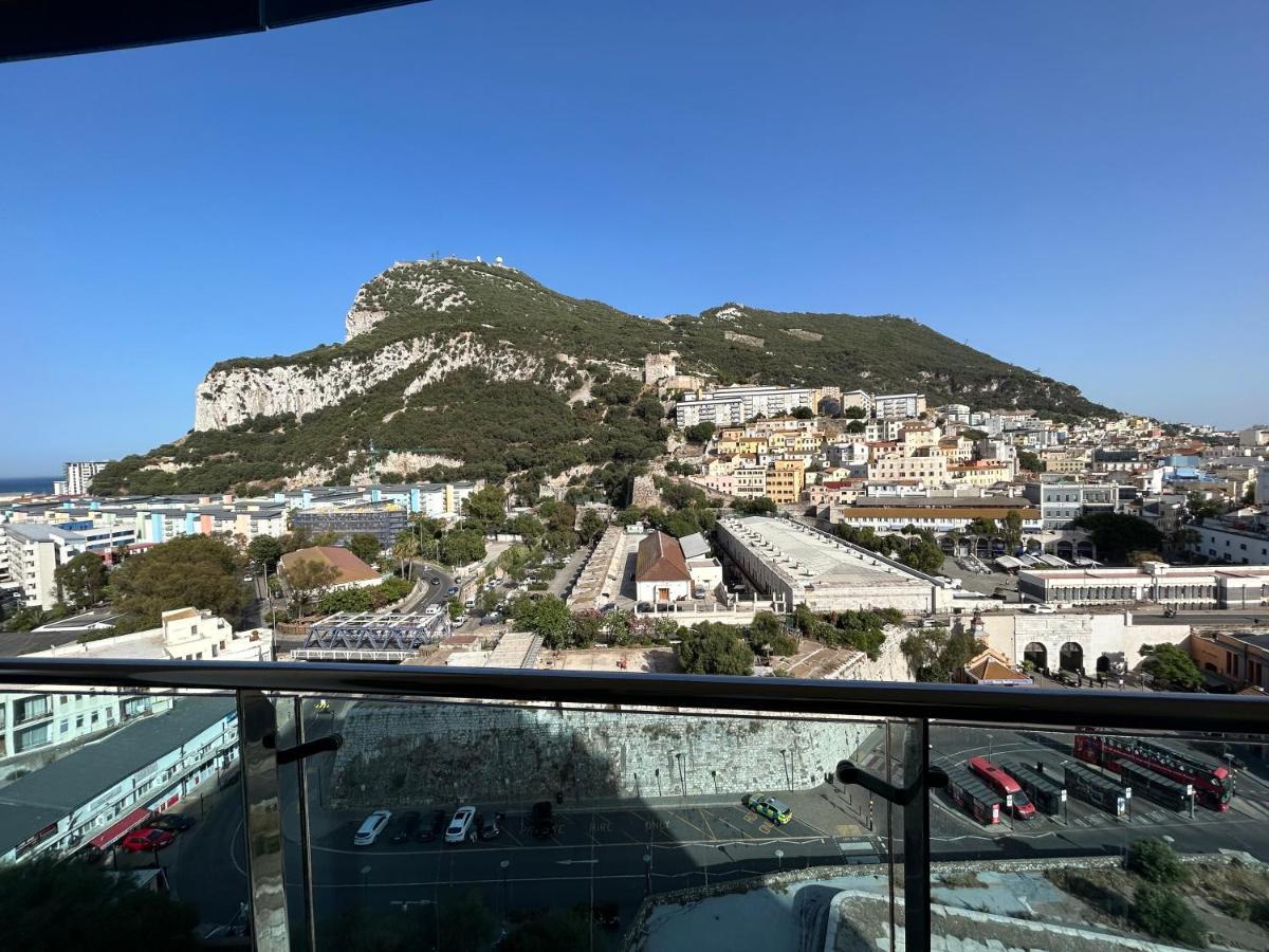 Ocean Village Luxury 2 Bed 2 Bath Apartment - Amazing Views - Pools And Jacuzzis Gibraltar Eksteriør billede