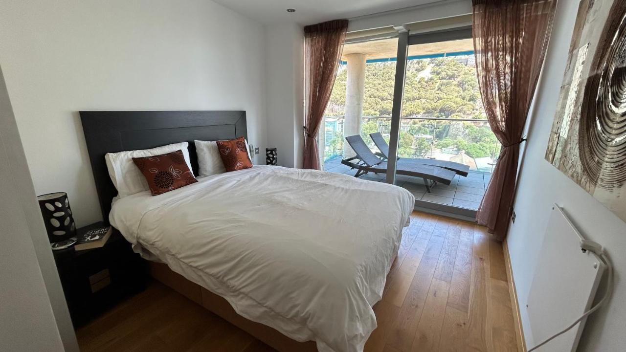 Ocean Village Luxury 2 Bed 2 Bath Apartment - Amazing Views - Pools And Jacuzzis Gibraltar Eksteriør billede