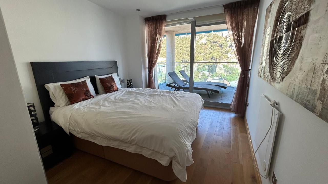 Ocean Village Luxury 2 Bed 2 Bath Apartment - Amazing Views - Pools And Jacuzzis Gibraltar Eksteriør billede