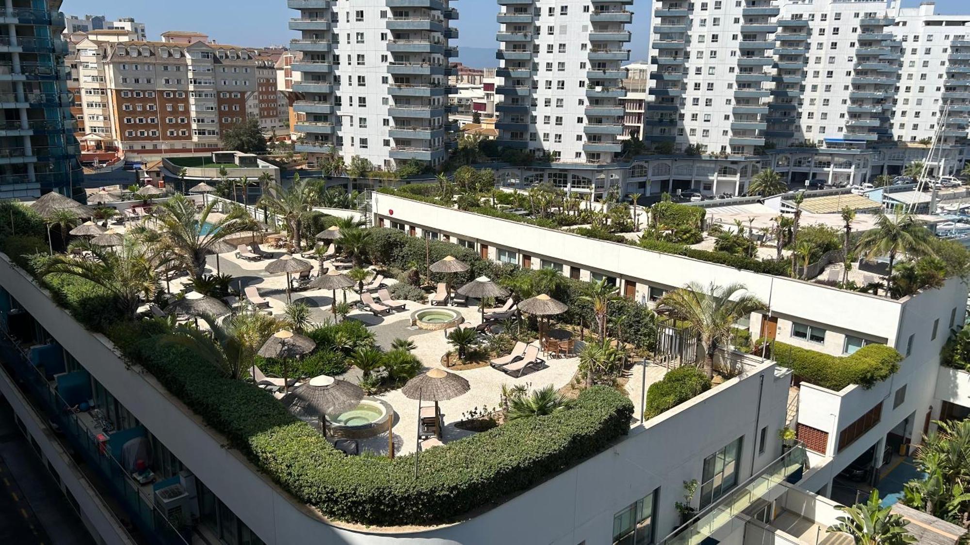 Ocean Village Luxury 2 Bed 2 Bath Apartment - Amazing Views - Pools And Jacuzzis Gibraltar Eksteriør billede