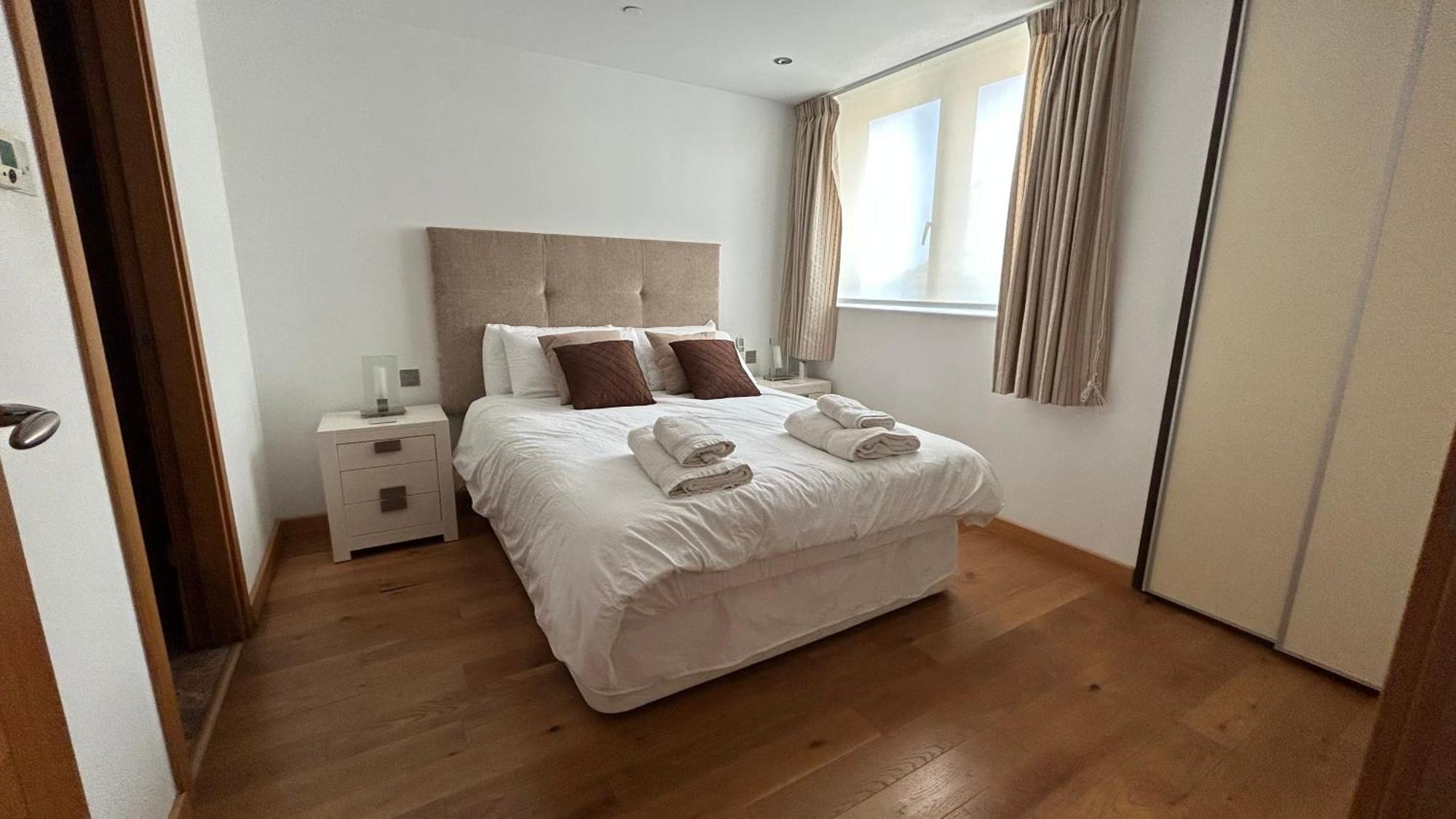 Ocean Village Luxury 2 Bed 2 Bath Apartment - Amazing Views - Pools And Jacuzzis Gibraltar Eksteriør billede